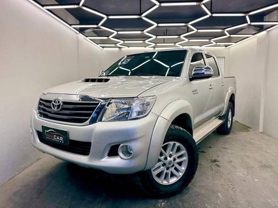 TOYOTA HILUX 3.0 SR 4X4 CD 16V TURBO INTERCOOLER DIESEL 4P AUTOMÁTICO